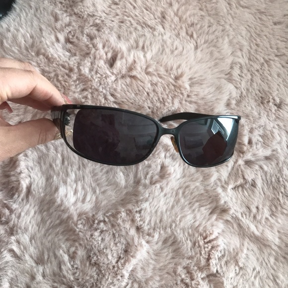 Fendi men sunglass - Picture 3 of 3